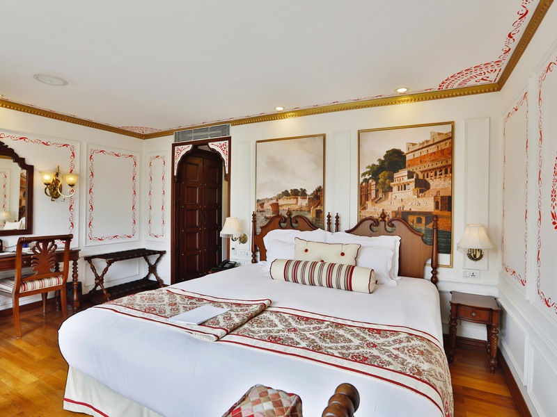 Colonial Suite